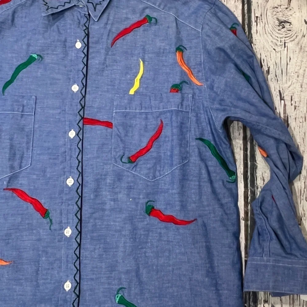 Chili Peppers VTG 1980s Womens Blue Denim Button Up Long Sleeve Shirt